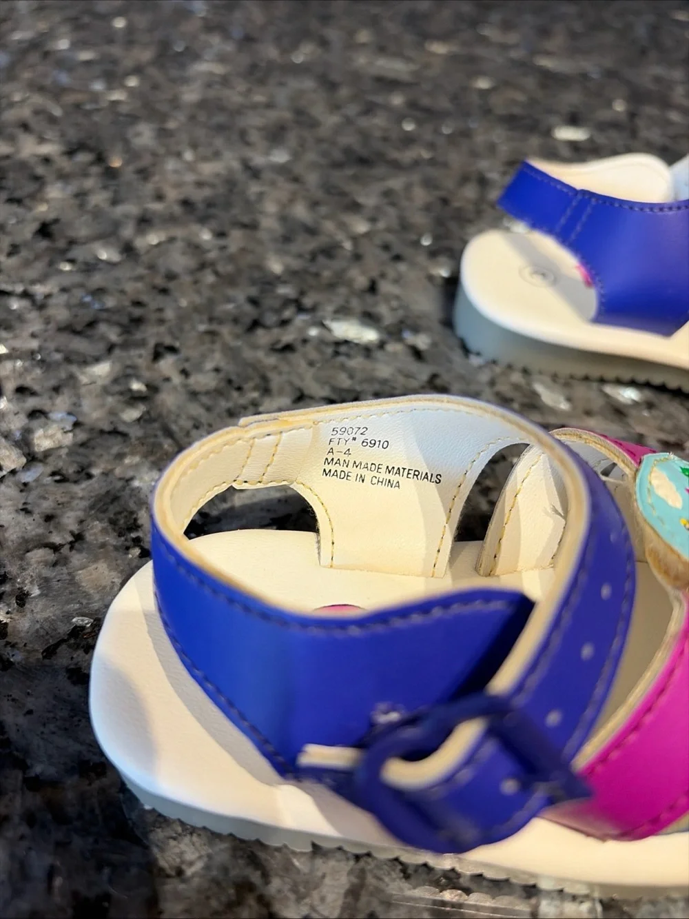 Vintage 90s 1993 Barney Sandals Shoes Baby Toddler size 3 Rare Beach Retro